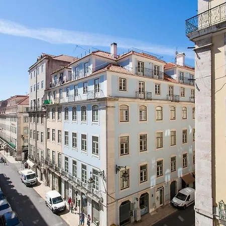 Flh Downtown Cosmopolitan Apartment