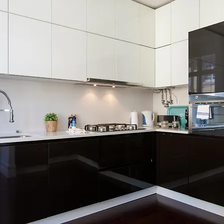 Flh Downtown Cosmopolitan Apartment