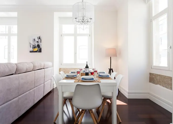 Flh Downtown Cosmopolitan Apartment *